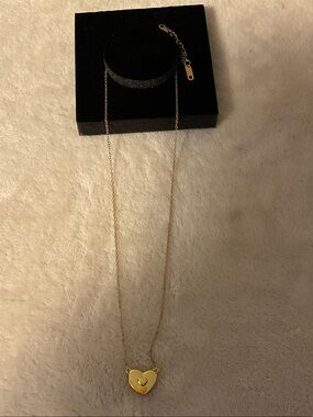 Delicate Gold Heart Pendant Necklace